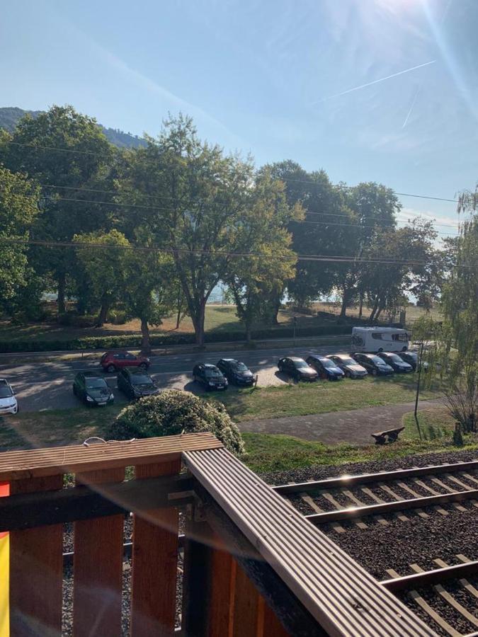 Hotelzimmer Im Alten Reihenhaus Auf Der Stadtmauer Bacharach Dış mekan fotoğraf